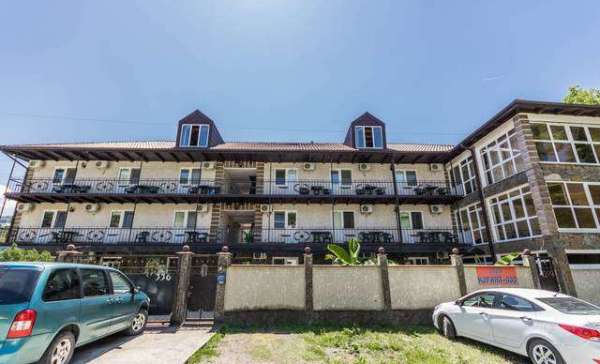 Лоо, гостевой дом «Коралл-Лоо»