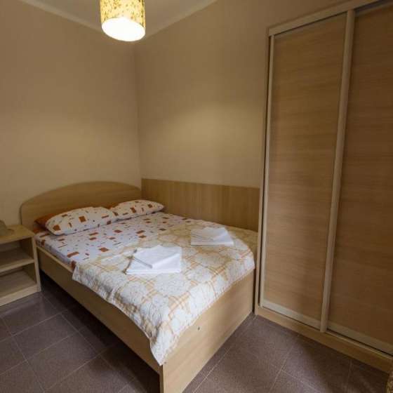 Солнечная 7