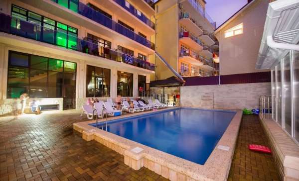 Лазаревское, гостиница «Атлант»