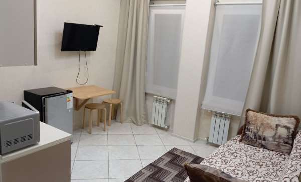 Адлер, студия благоустроенная вблизи моря