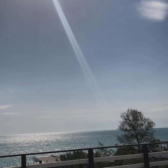 Отель БроНау La Mer