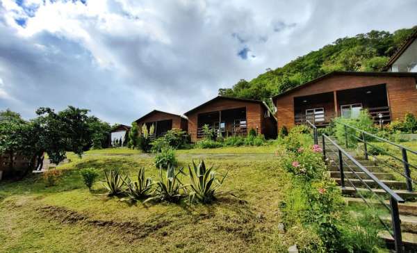 Лдзаа, база отдыха Рыбзаводская 75/1