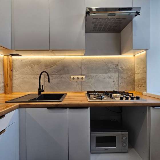 Студия с дизайнерским ремонтом