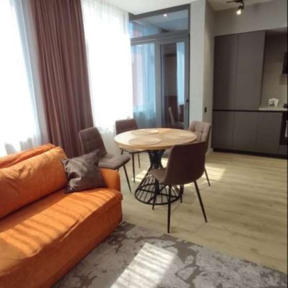 Просторная квартира с дизайнерским ремонтом