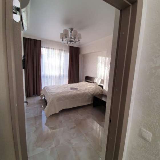 Апартаменты СочиПосуточно на пер. Горького (175)