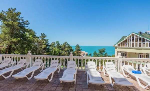 Лоо, гостевой дом  «Аqua Life» (Аква Лайф)