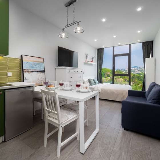 Студия с видом на море и дендрарий