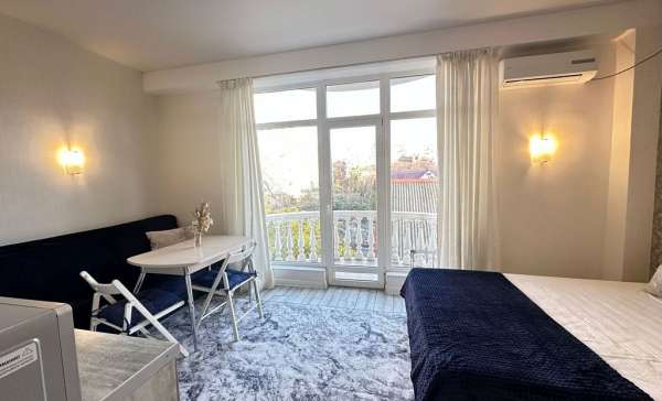 Сириус, студия с балконом вид на парк от Море квартир