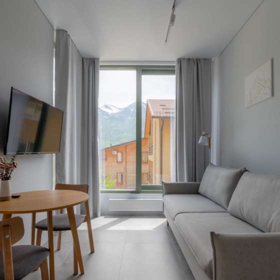 2-к. квартира ул. Дворцовая, 27к1 (082)