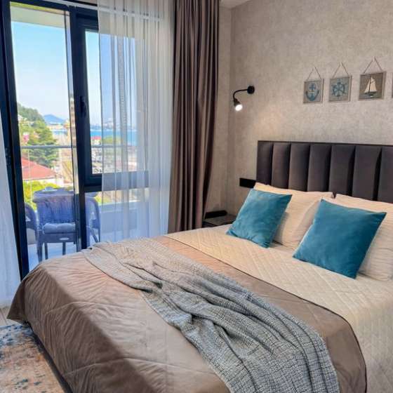 Стильный апартамент Каскад 2  на 1 береговой линии