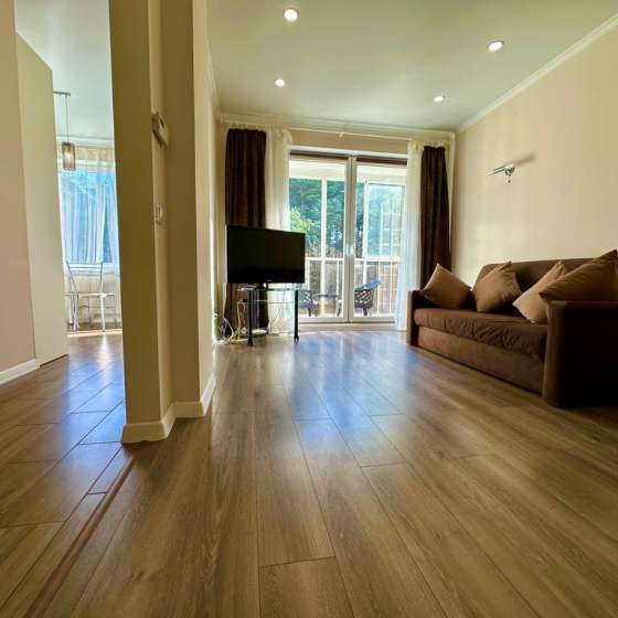 Уютная квартира с видом на сосновый лес