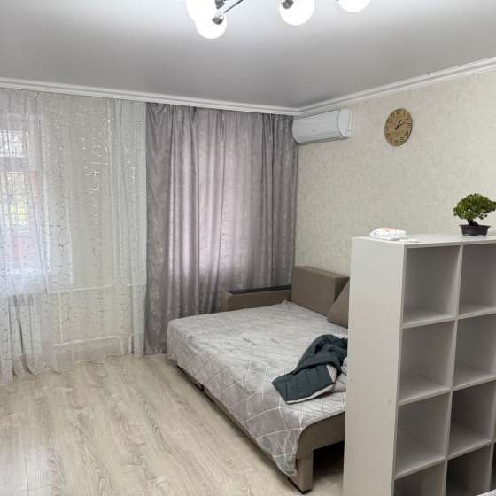 Светлая просторная однокомнатная квартира от Apart MV