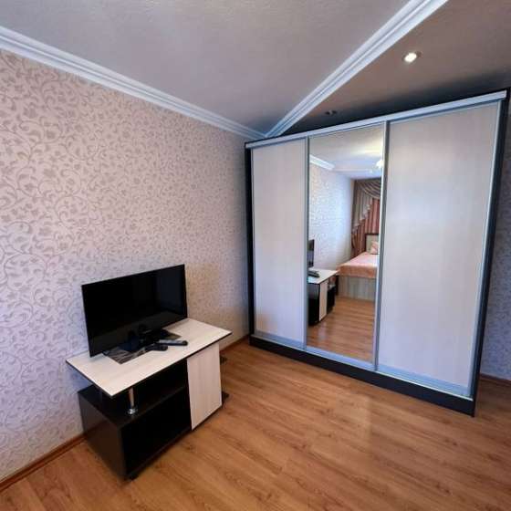 Уютная 2х комнатная, рядом с аэропортом