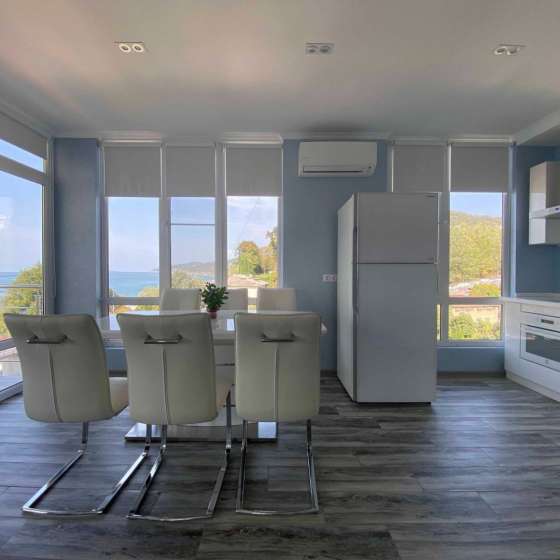 Студии на первой линии у моря