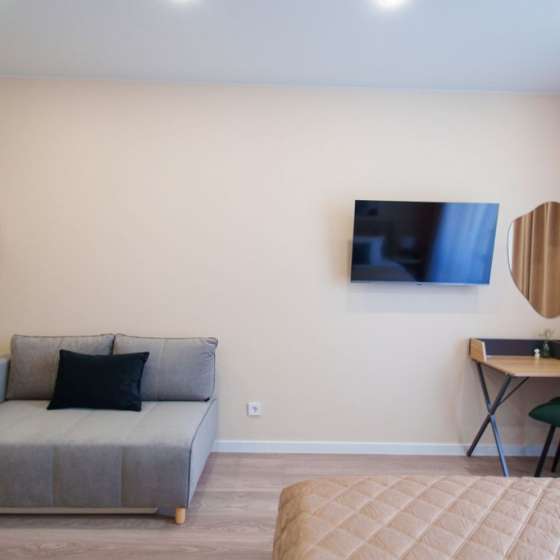 Уютная студия  Искры улица, 88