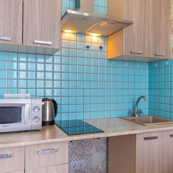 Светлая квартира с панорамными окнами от LetoApart