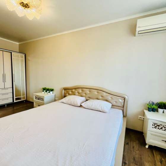 Просторная квартира с дорогим ремонтом и шикарным видом