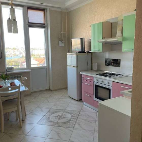 2-комнатная квартира около Парка Победы