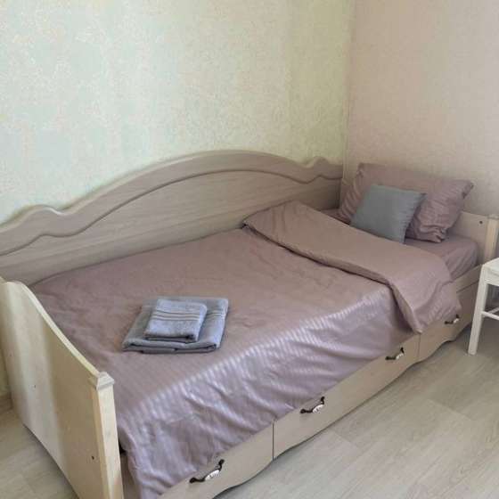 2-комнатная квартира около Парка Победы