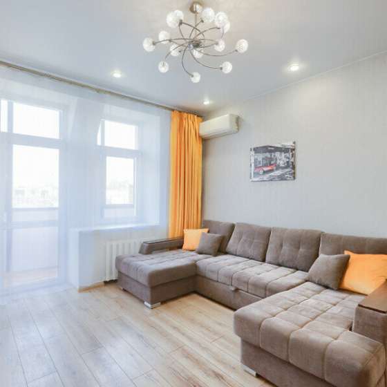 Appartement De Luxe - History